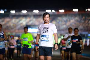 BIB: 43711
                            <button type="button" onclick="openModal(22888138)" class="btn btn-primary btn-sm float-right btn-popup" data-toggle="modal" data-target=".modal-high-quality">
                        <i class="fas fa-shopping-cart"></i> Add to Cart
                    </button>
                                            <button type="button" onclick="isThisMe(22888138, true)" class="btn btn-success btn-sm float-right btn-popup btn-isme hidden" data-toggle="tooltip" data-placement="bottom" title="นี่คือรูปของคุณใช่ไหม คลิกที่นี่เพื่อเอาเข้าอัลบั้ม">
                        <i class="fas fa-plus"></i> Add to album
                    </button>
                    <button type="button" onclick="isThisMe(22888138, false)" class="btn btn-warning btn-sm float-right btn-popup btn-isnotme hidden">
                        <i class="fas fa-ban"></i> Remove from album
                    </button>